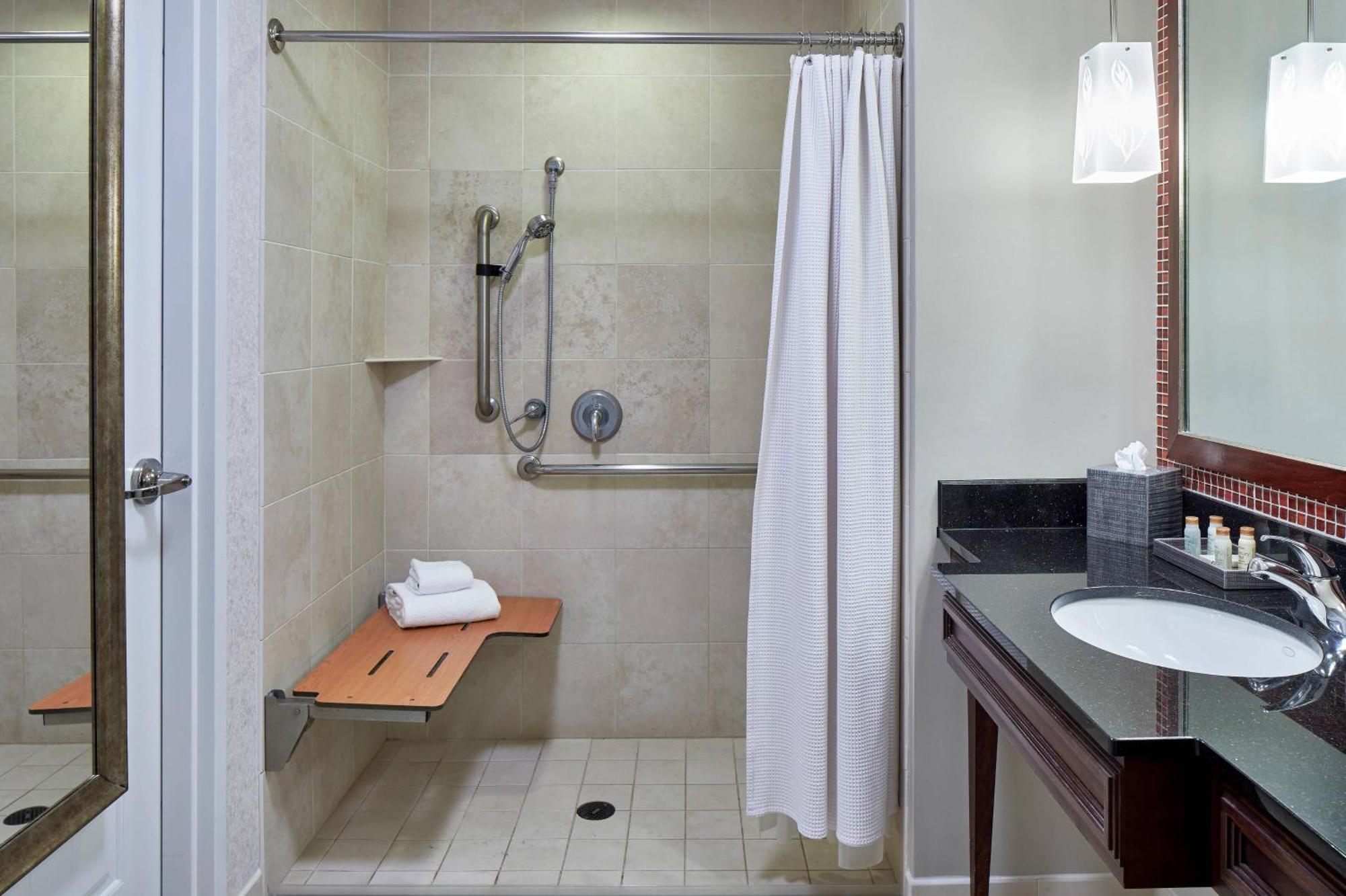 Renaissance Montgomery Hotel & Spa At The Convention Center Ngoại thất bức ảnh