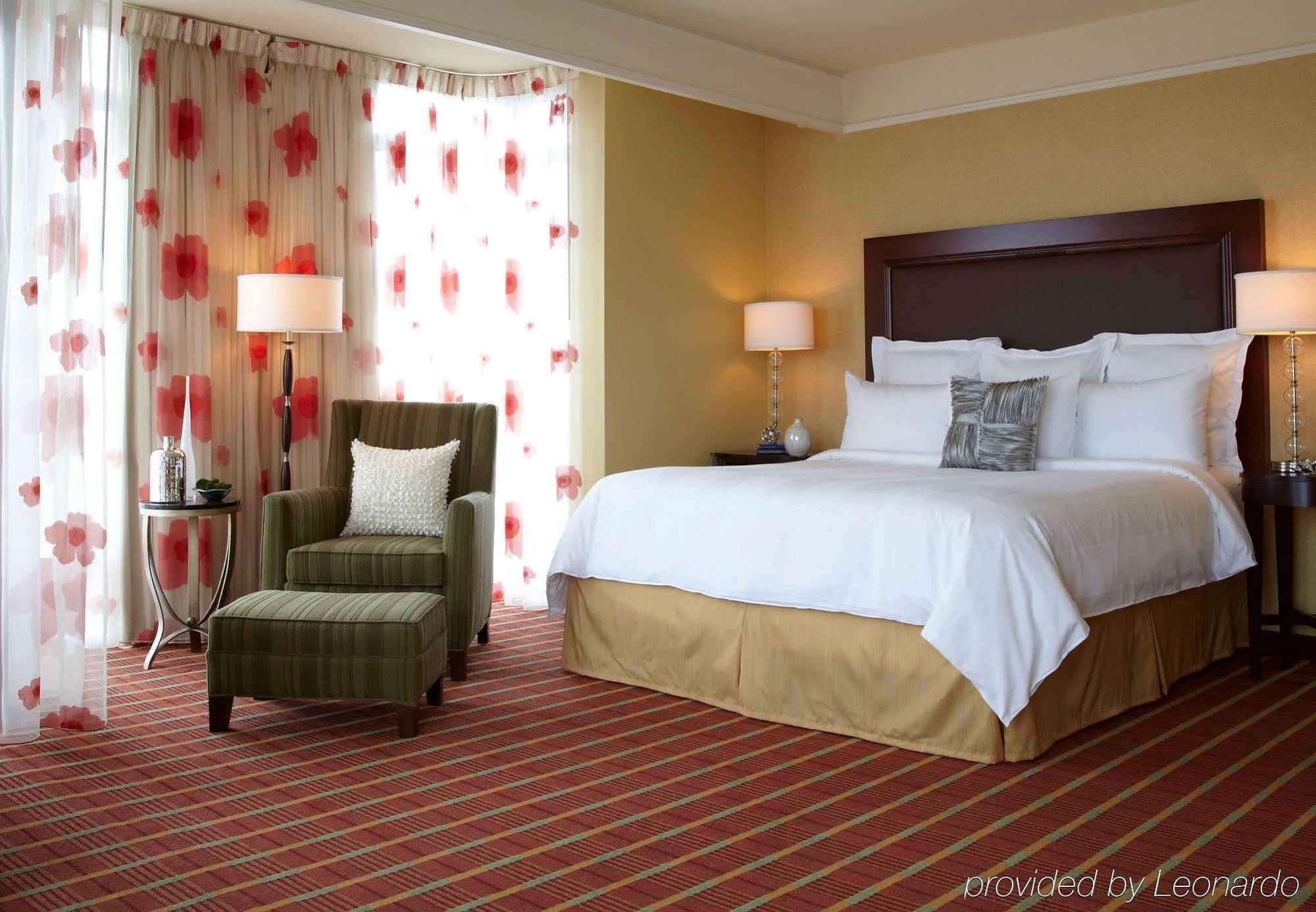Renaissance Montgomery Hotel & Spa At The Convention Center Ngoại thất bức ảnh