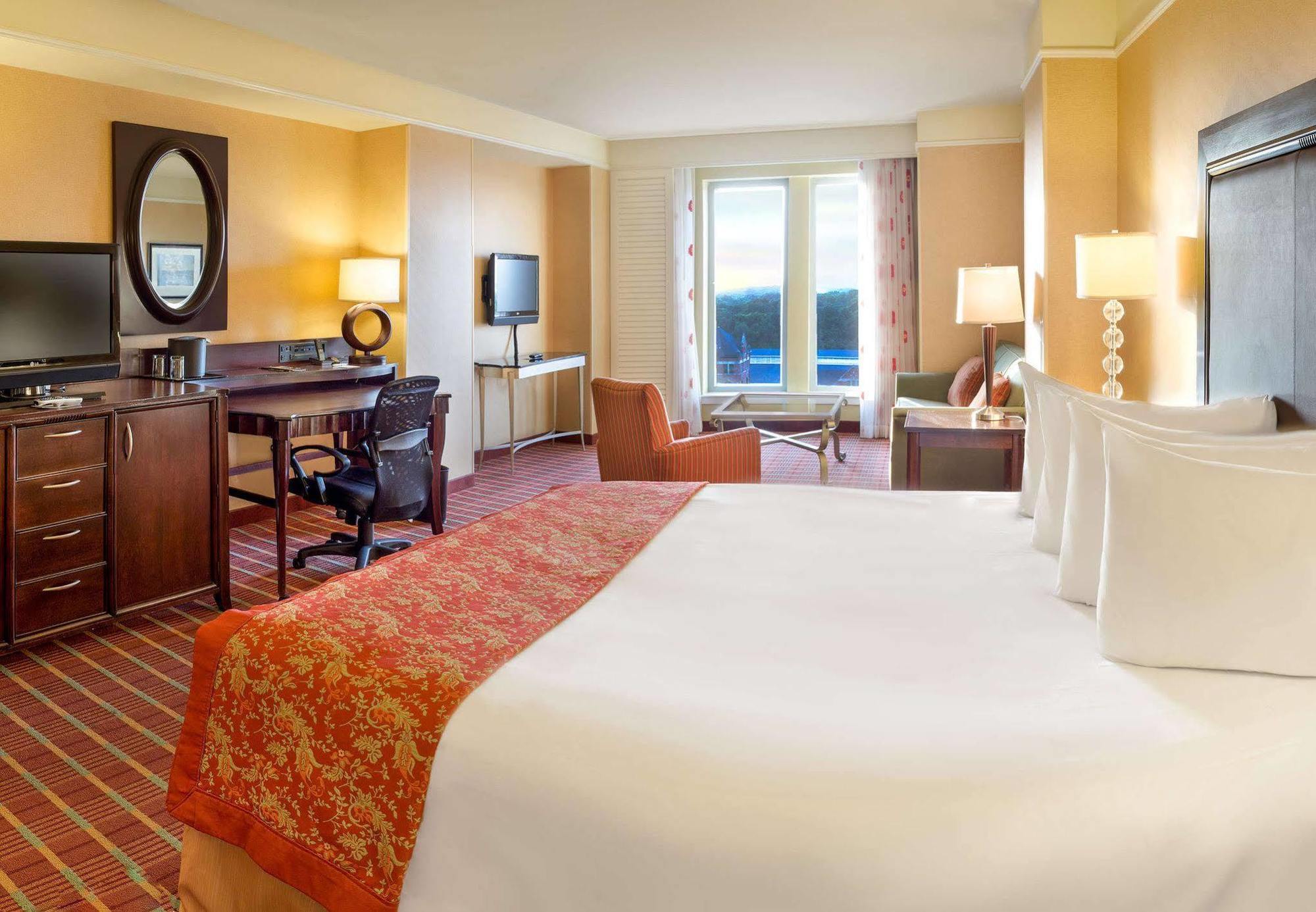 Renaissance Montgomery Hotel & Spa At The Convention Center Ngoại thất bức ảnh