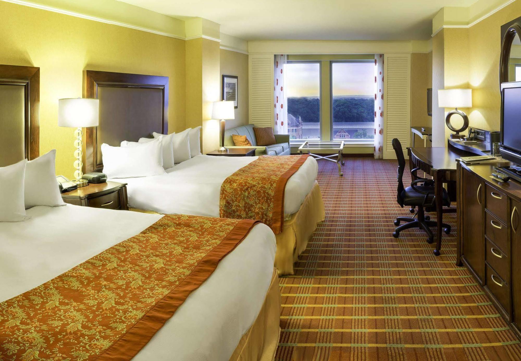 Renaissance Montgomery Hotel & Spa At The Convention Center Ngoại thất bức ảnh